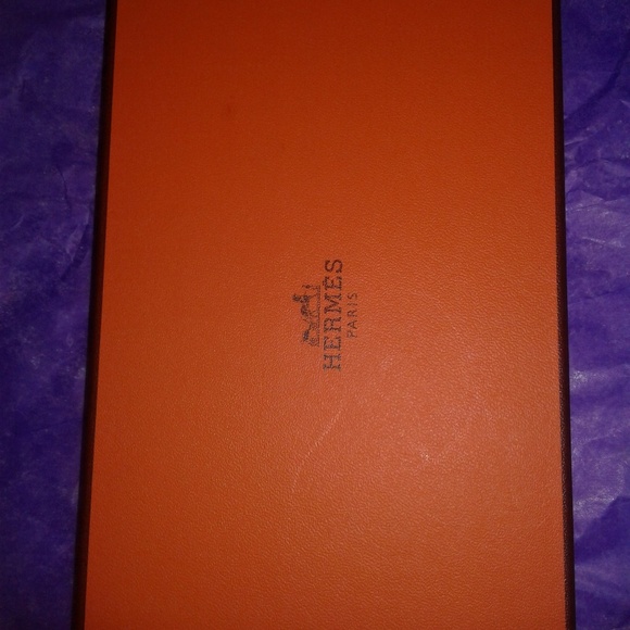 ๐Hermรจs Paris Red 2 Headed Horse Tie ๐ - Picture 7 of 8